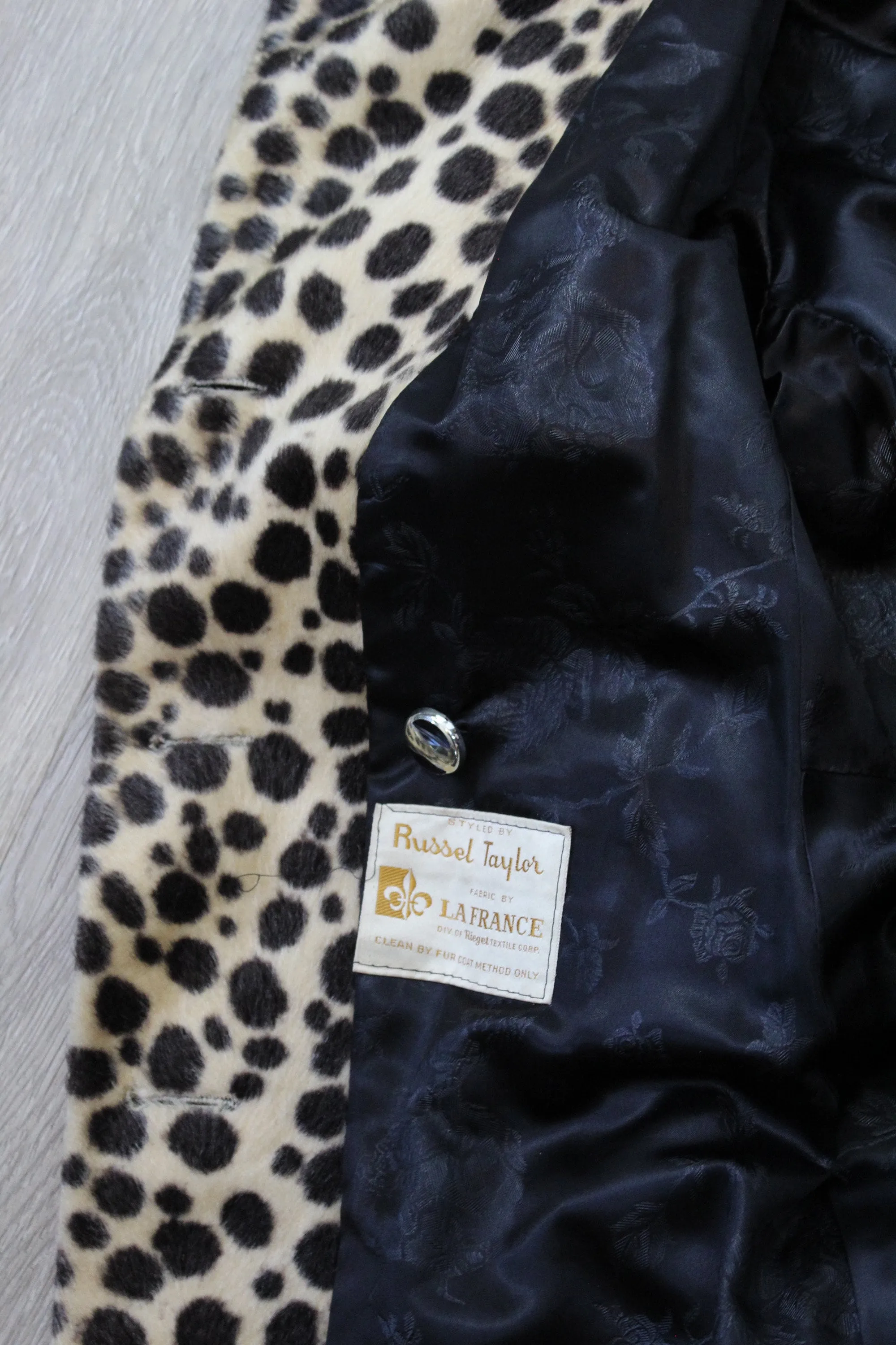 1960s faux LEOPARD print coat small medium | new fall