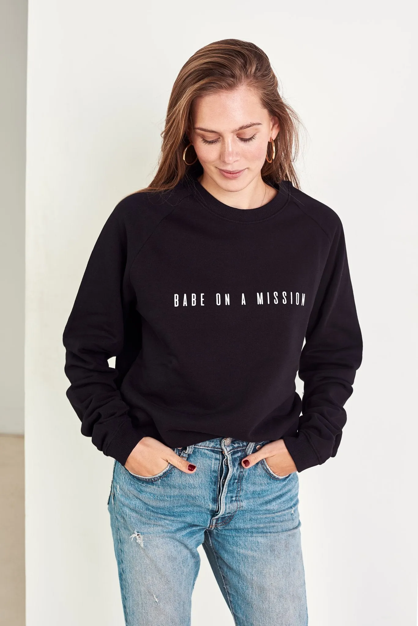 BABE ON A MISSION Jumper in Black