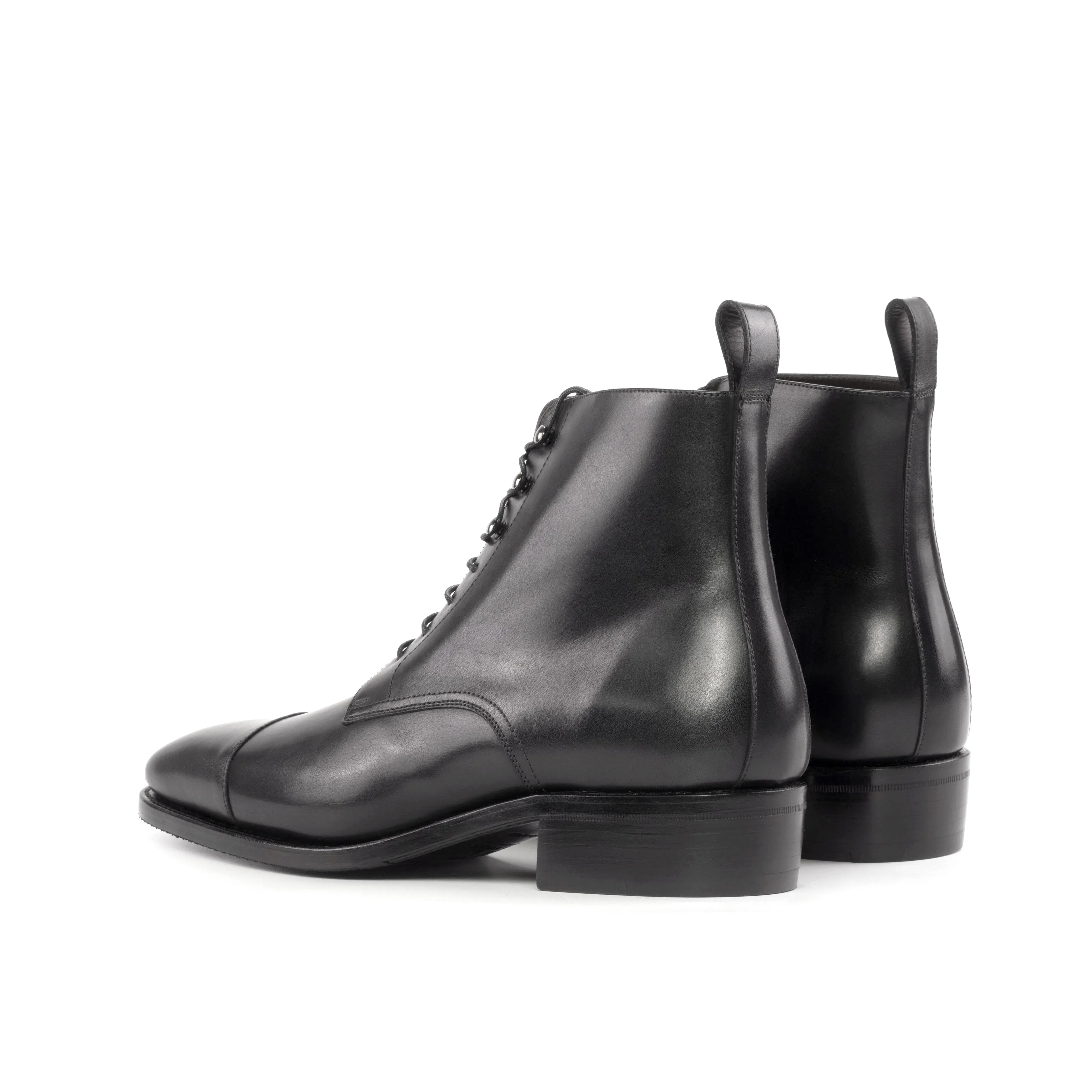 DapperFam Garrison in Black Men's Italian Leather Jumper Boot