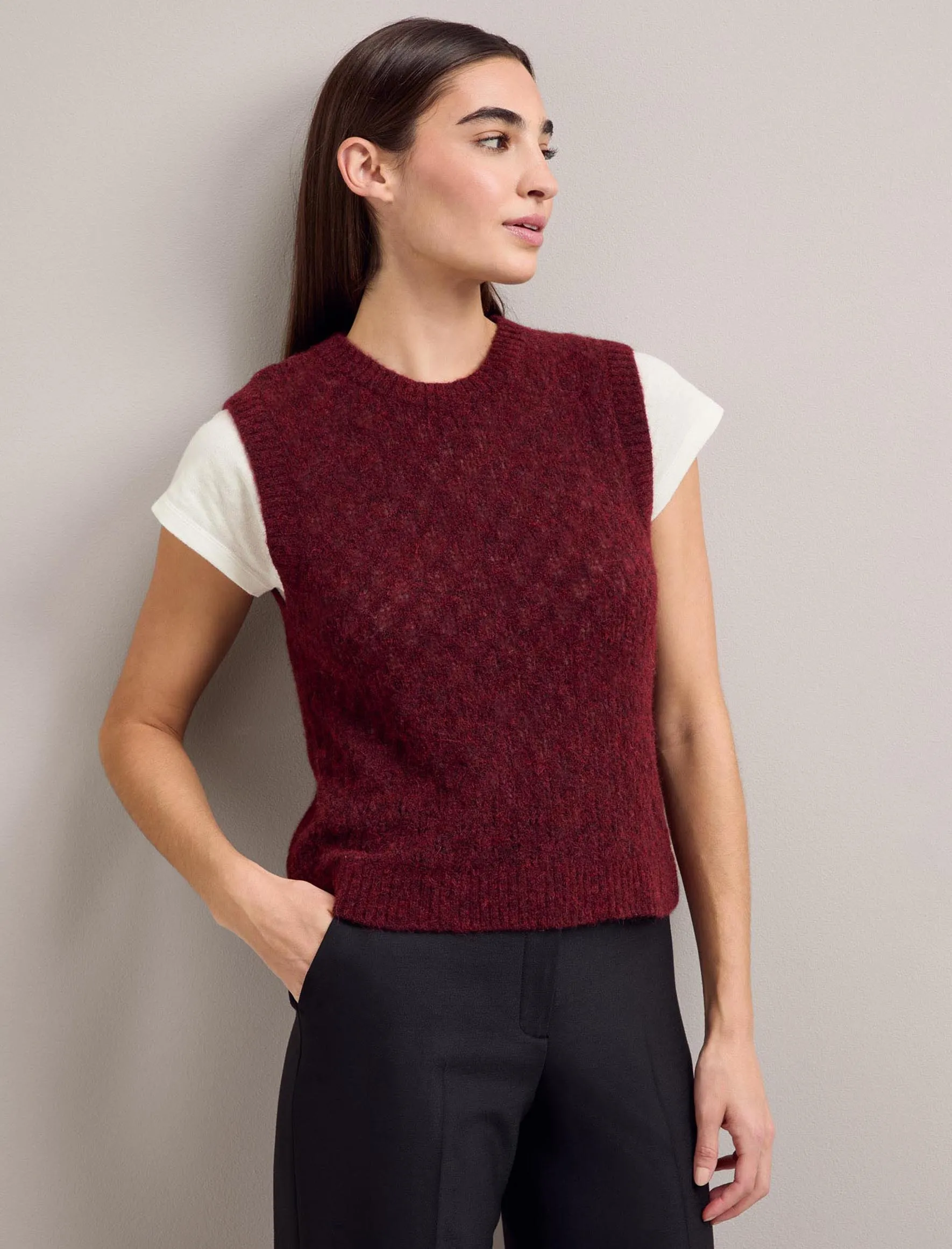 Jeanette Alpaca Sleeveless Jumper - Burgundy