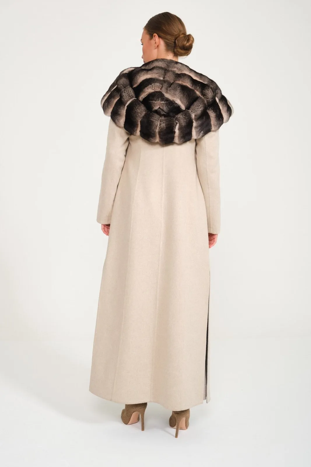 Light Grey / Sand Beige Double Face Cashmere Chinchilla Fur Abaya