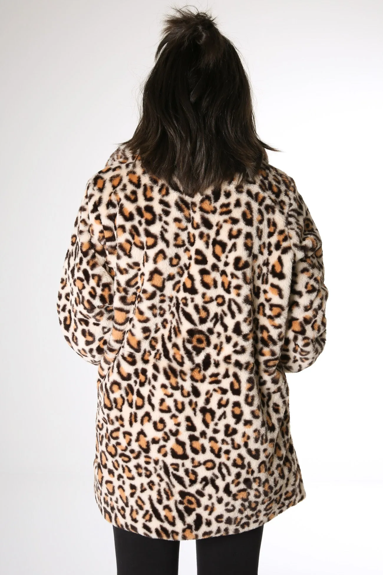 Olivia Leopard Fur Coat Print