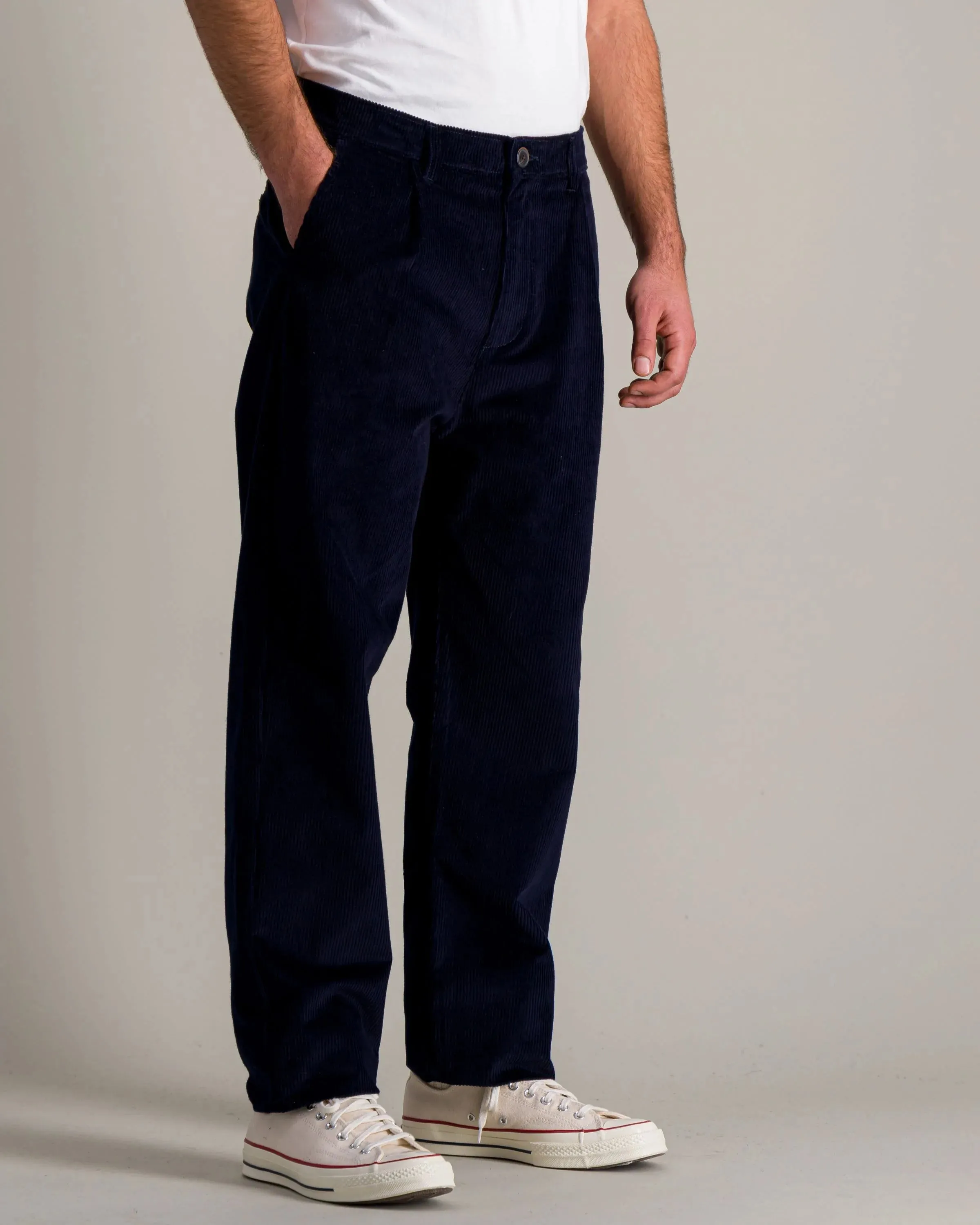 Pleats Cord Pants - Navy