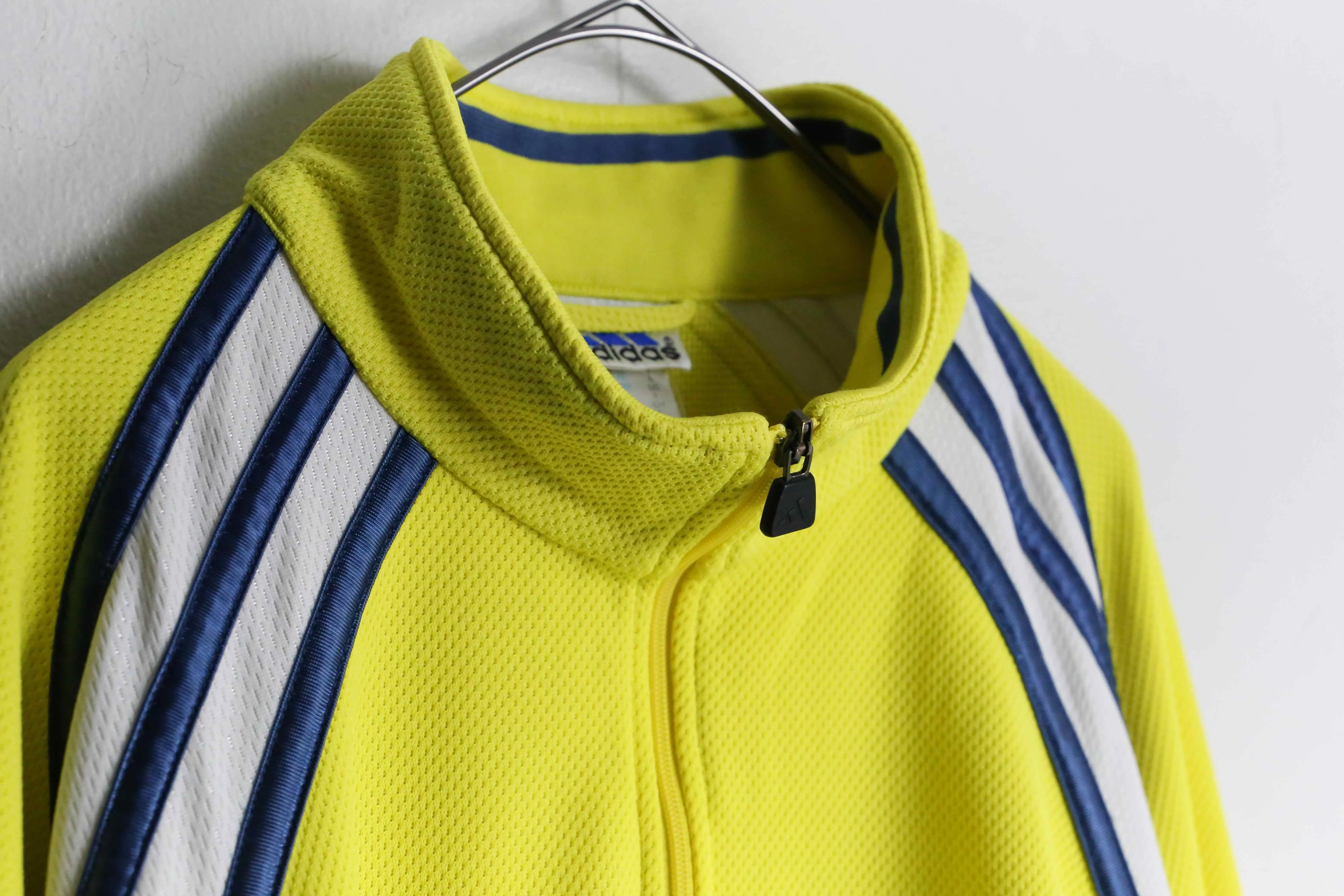 "adidas" yellow color mesh track jacket