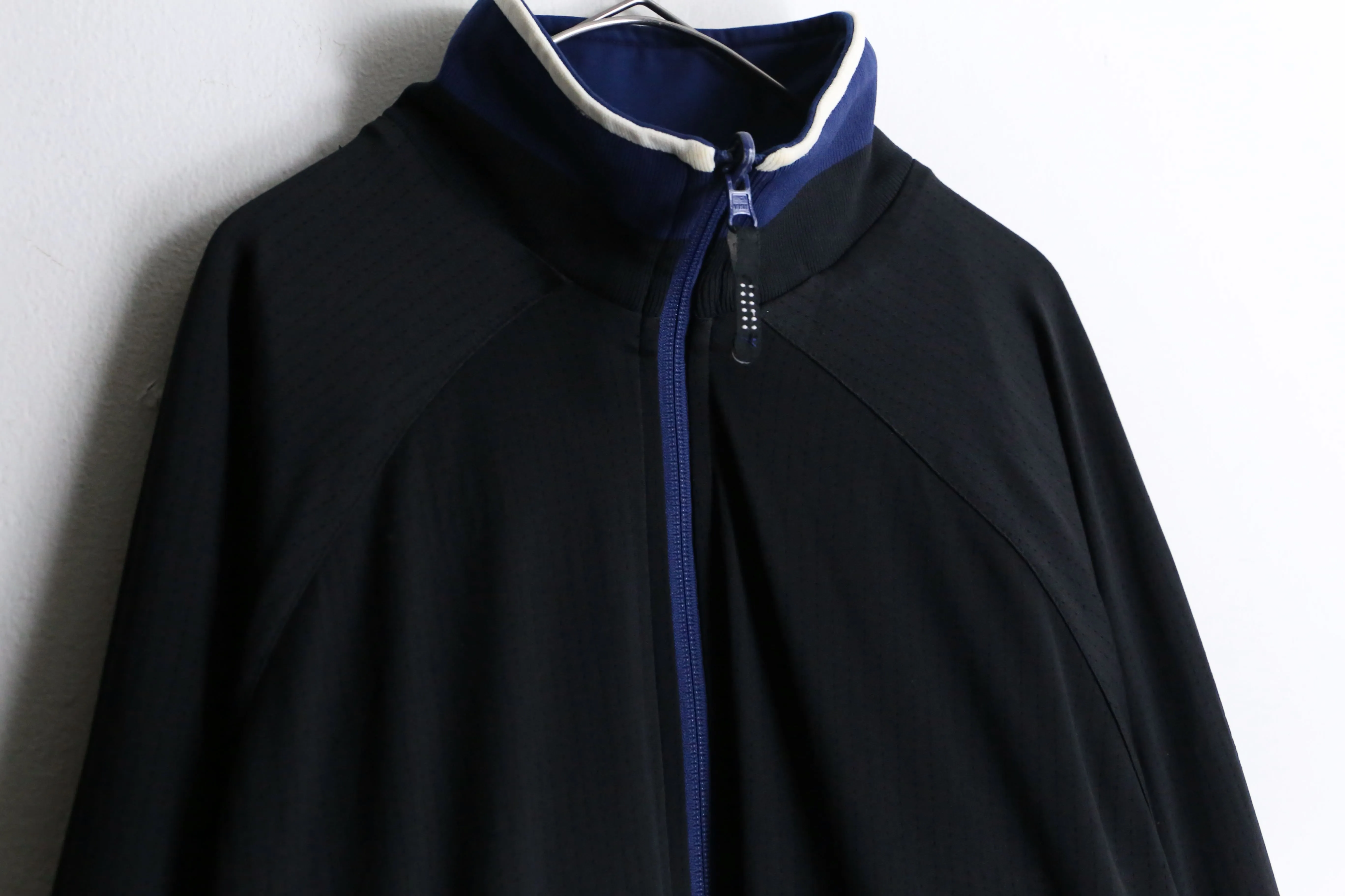 "DIADORA" blue × black reversible track jacket