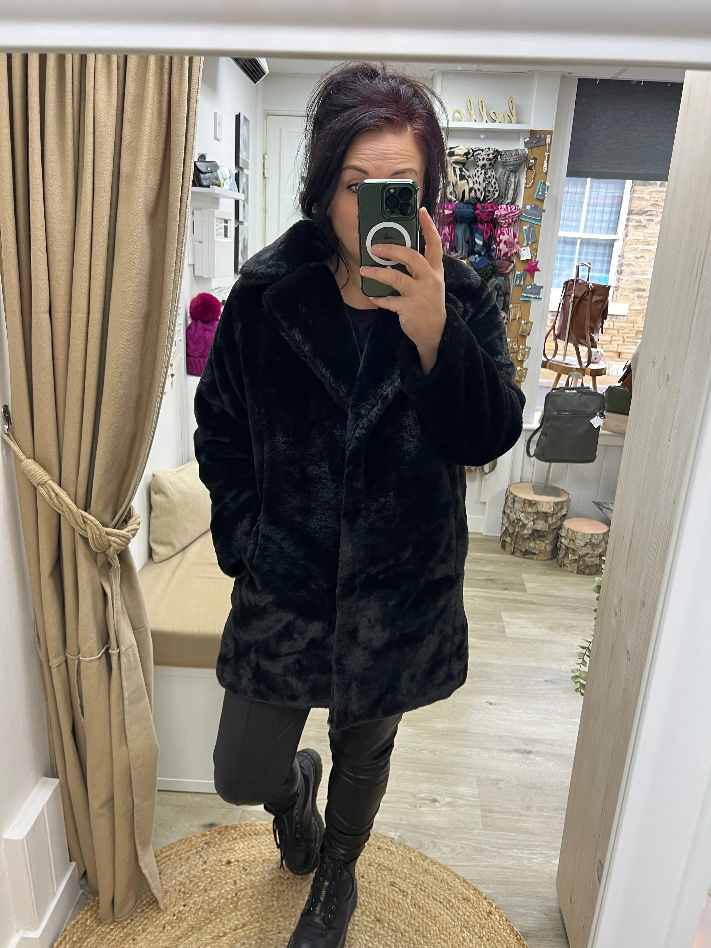 Short Faux Fur Coat - Black