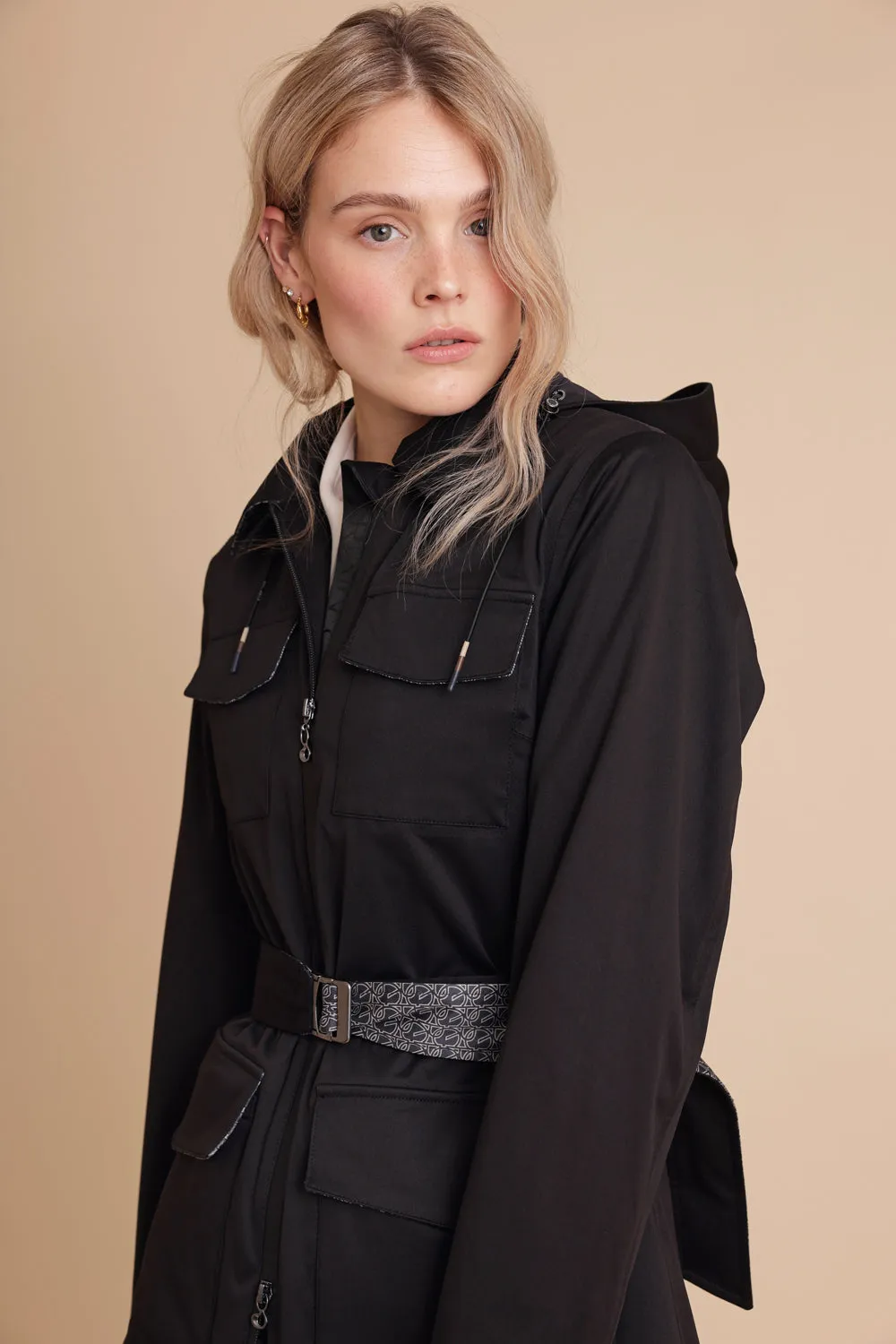 Stretchy 4-Pocket Coat - Black