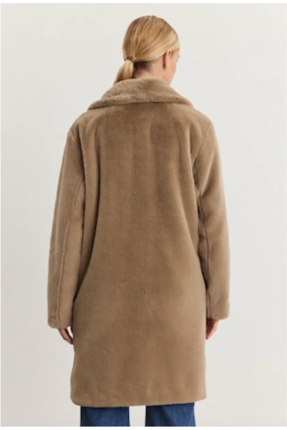 Velvet by Graham & Spencer Evalyn 05 Long Faux Fur Coat | Cafe