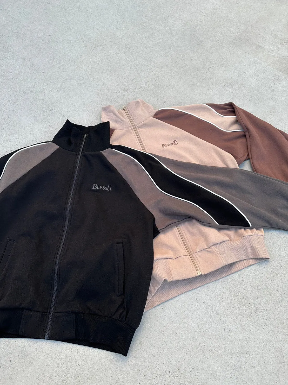 Wave track jacket