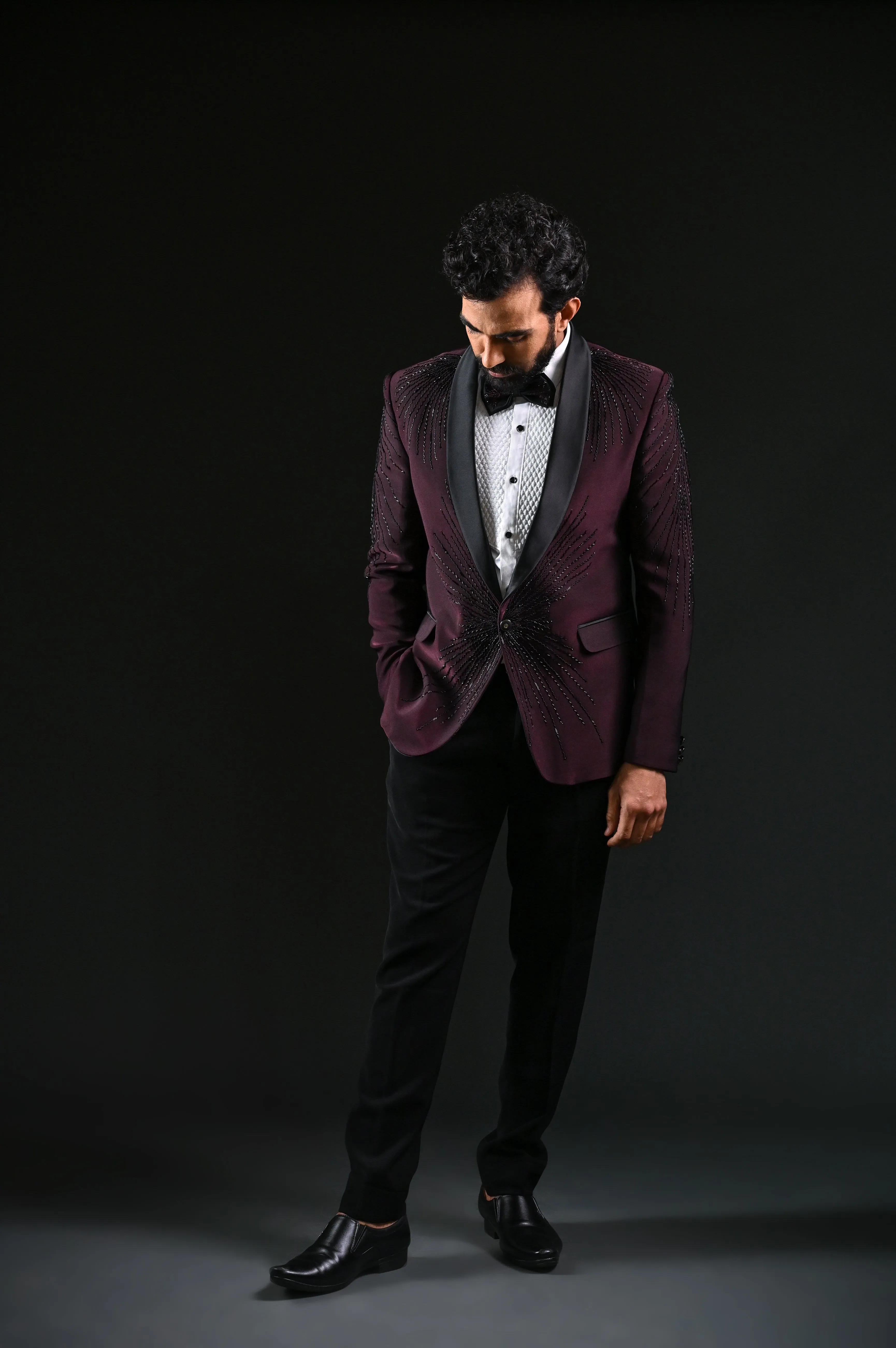 Wine Cutdana Work Wedding Tuxedo Suits for Men