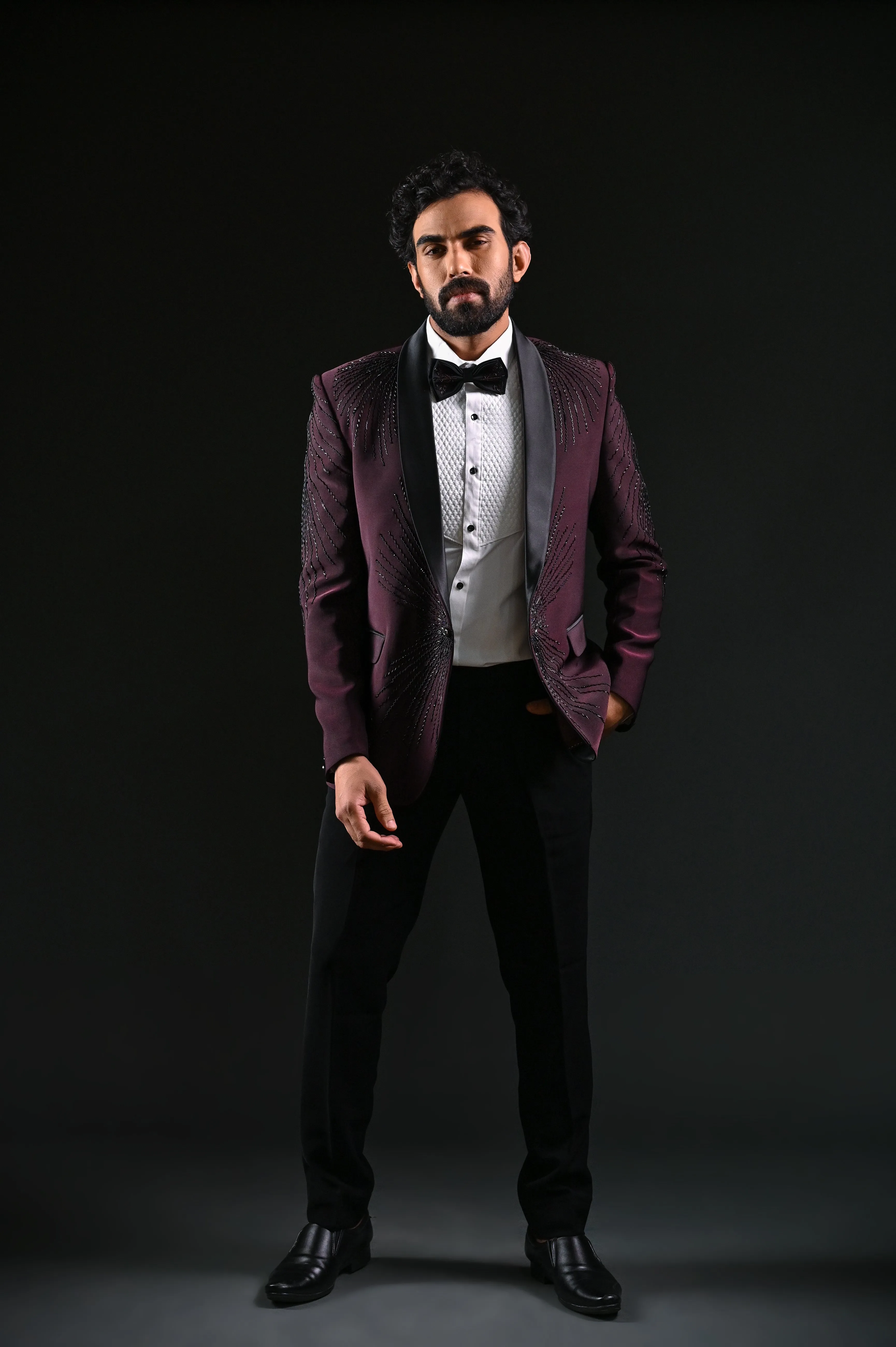 Wine Cutdana Work Wedding Tuxedo Suits for Men