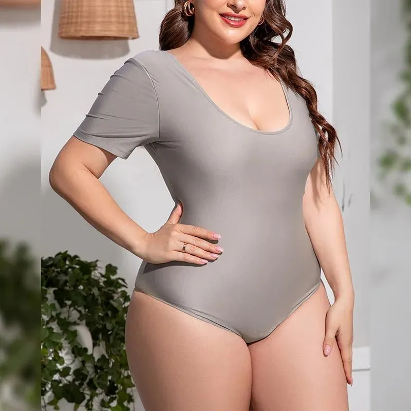 Women's Plus Size One-Piece Swimsuit - Stylish and Flattering Design