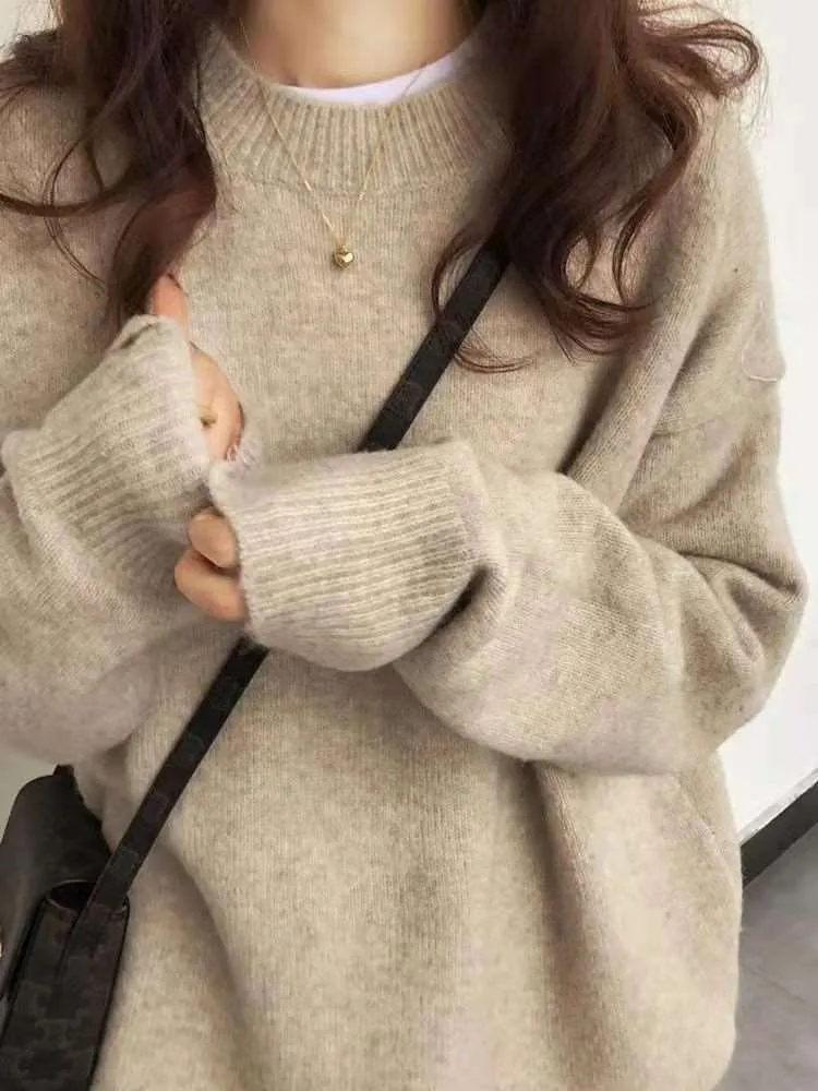 Women's Soft Round Neck Knitted Jumper